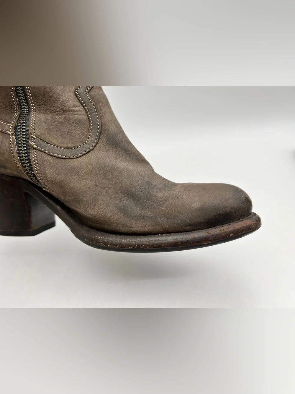 Frye Lillian Western Ankle Boots Size 9B Gray Brown Leather Western Booties